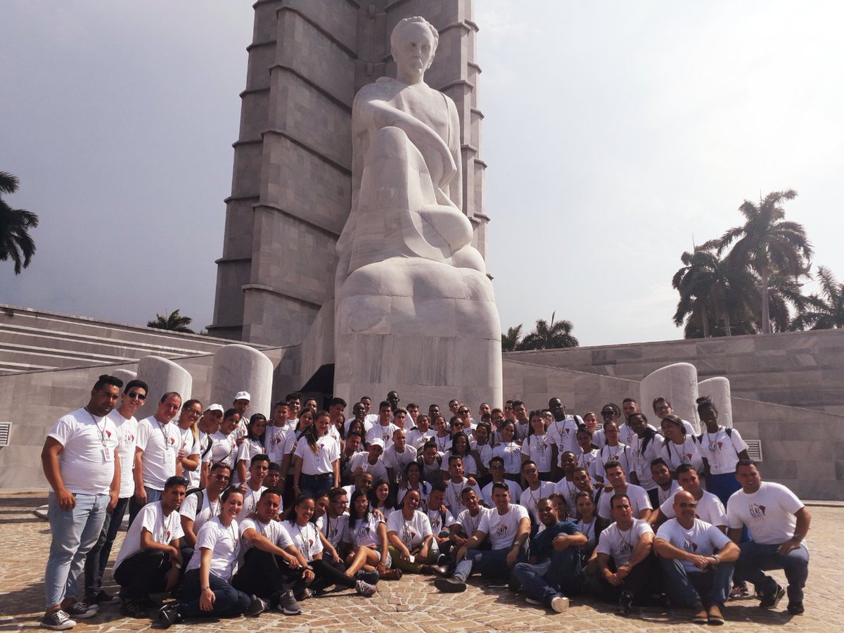 rpalmero1's tweet photo. Delegación cubana que participará en el #CLAEVenezuela2019: Unidad, Lucha antimperialista y educación emancipadora.
#SomosCuba #SomosContinuidad 
@FeuCuba @feemdecuba @UJCuba @SecUJCuba @DiazCanelB @AbelPrieto11 @VRExtUnivISRI @ISRICuba @universidad_uci @japortalmiranda https://t.co/NWX2MiWFOz