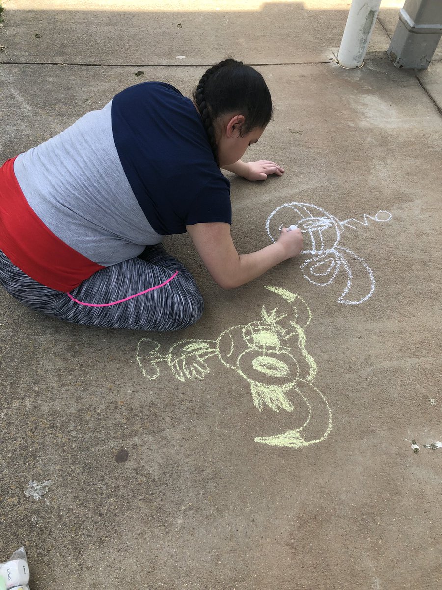 After learning all about the Denver Chalk Art Festival thanks to @n2yinc, we decided we should try our hand at making chalk art that will inspire and bring happiness to our school! #TeamKidsFirst #WeAreCarroll <a href="/CMMSCougars/">Carroll LT Magnet</a>