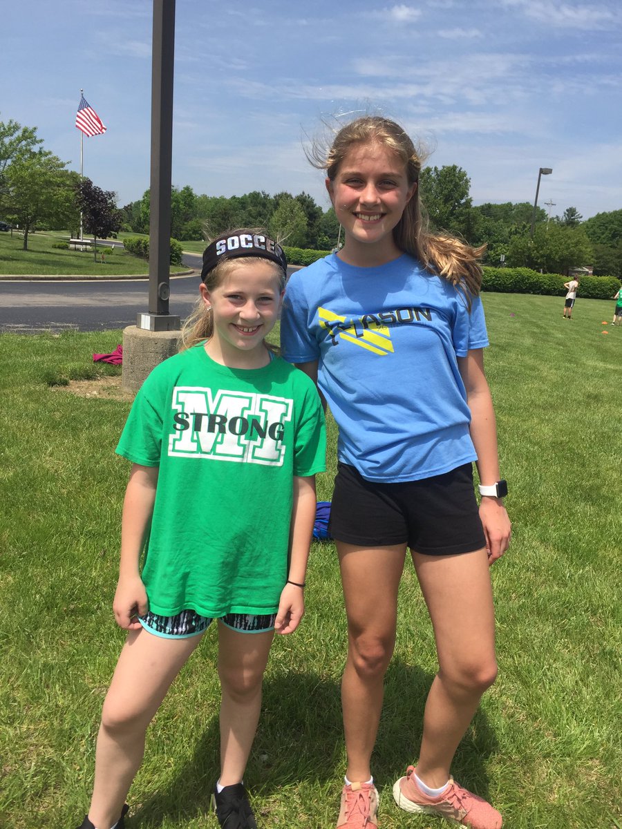 thackerteaches's tweet image. What could be better than a picnic lunch, ice cream, and playing games with your Team Venture pen pals?! The best part is seeing past Ss.
#MasonMoment