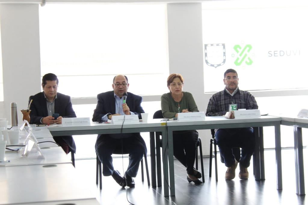 MetropolisCDMX's tweet photo. Realizamos la Quinta Sesión Extraordinaria del #COMAEP con autoridades del @INAHmx, @bellasartesinba, Comisión Ejecutiva de Atención a Víctimas, @LaSEMOVI, @SOBSECDMX, @ach_CDMX, @Centro_CDMX @SECITI_CDMX, académicos y miembros de la sociedad civil. https://t.co/XUvXkgloss