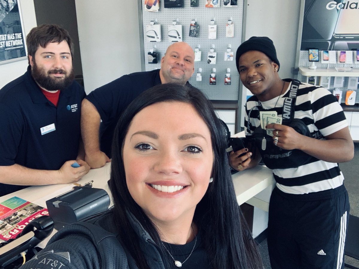 dariangreen_'s tweet image. Sharing our entertainment best practices at Finnytown! @CovingtonDarian @StasZ55 @SOH_Hankins @judy_cavalieri @inju_berry #OHPAcalylse #EASTunleashed