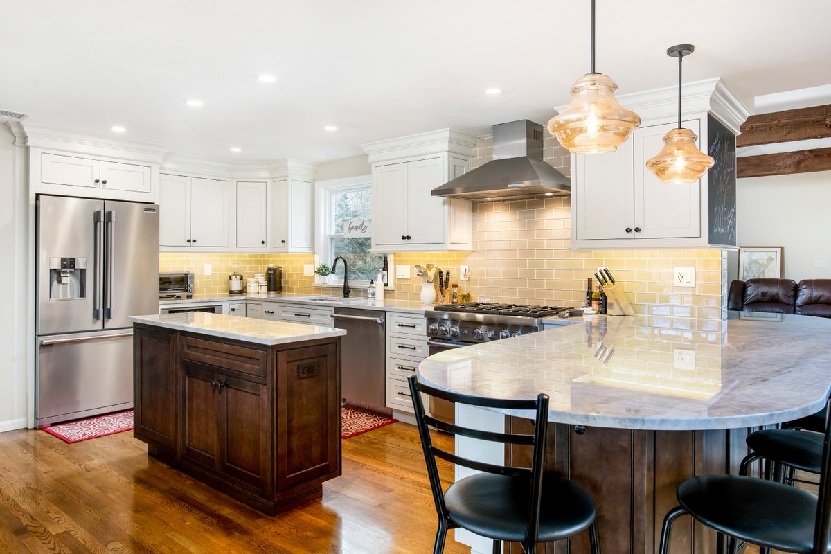 Kccne On Twitter Franklin Ma Kitchen Featuring Custom Maple Cabinets In Chantille Finish Espresso Finish Island With Stacked Crown Moulding Taj Mahal Countertops Glass Tile Backsplash Oil Rubbed Bronze Fixtures And Traditional Pendant