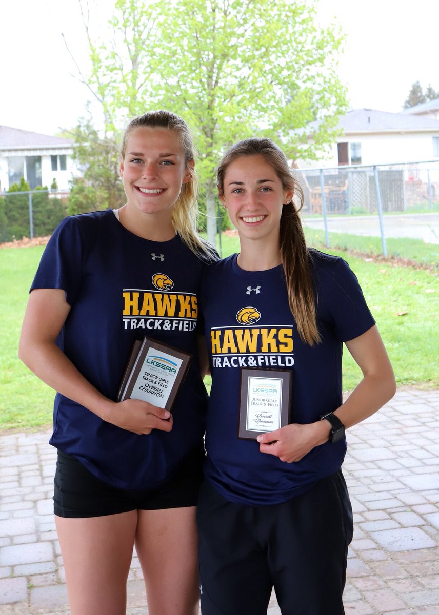 AthletesFuel's tweet photo. #AFletes at LKSSAA T&F. 24 1st-places, 39 in top 5. #FUELTrack
@paytonsab4 - Female Athlete of the Meet, SR Girls Individual Champ, 1st in 5 events.
Emma Pegg - JR Girls Individual Champ, 1st in 5 events.
The other #TheBigThree, @camille_blain - 1st in 4 events, 2nd in 1. https://t.co/ggOLx1Bleq