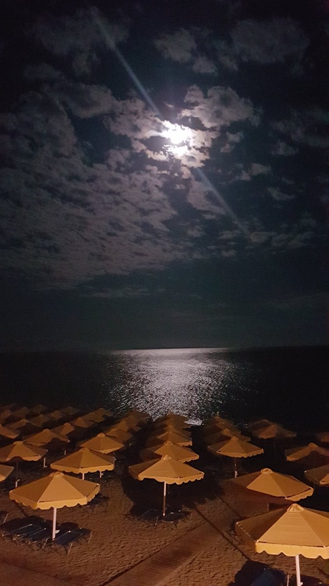 Midnight over the Aegean
#mitsishotels #uniquedestination #noridabeach