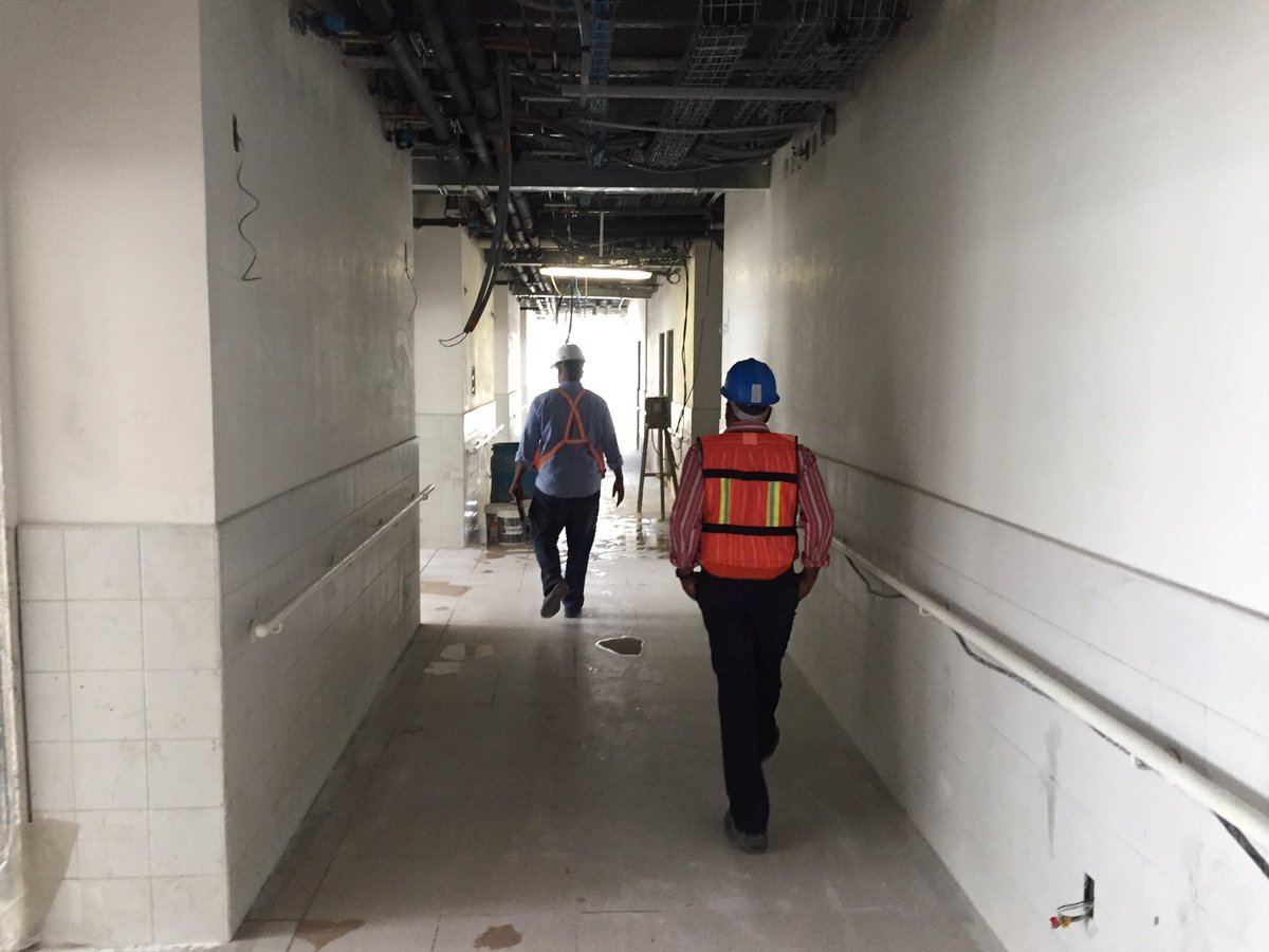 PierreKempf's tweet photo. Visite de suivi de la reconstruction de l’Hopital de l’Université d’Etat d’Haiti : Le chantier bat son plein ! @anna_lipchitz @AFD_France @ChPaquet @PhLaCognata @Mapie1Nicollet @PelletJeremie https://t.co/M3X5uJsqx9