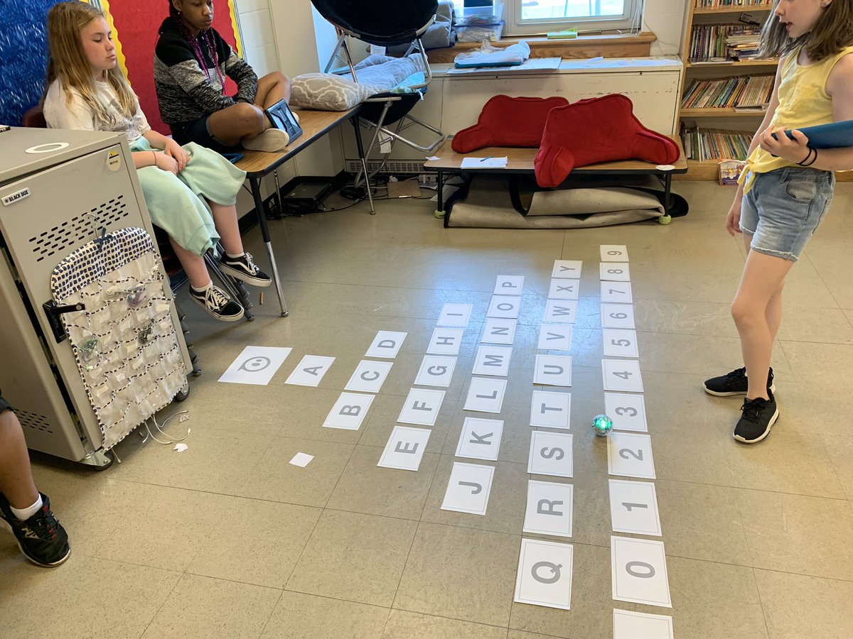 KMcCray85's tweet photo. Communication is 🔑 to success! Ss @EasternWCPS traveled to Bletchley Circle via @GoogleARVR then read about Mavis Batey &amp; learned about the Enigma Machine. Finally we coded @Sphero to deliver our own codes! #PerseveranceisParamount #wcpsmd #STEMasaProcess https://t.co/cpU7bjoiFz