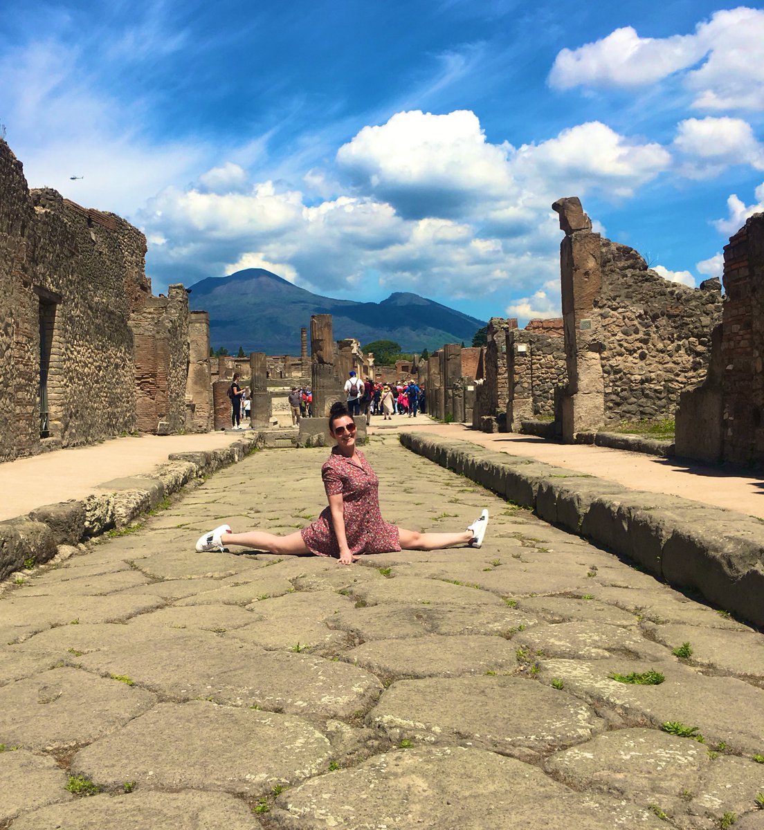 Katayune's tweet photo. Loving my trip through Italy this week! Today we explored Pompeii & Herculaneum #splitseverywhere #pompeii #versuvius #holiday #notachemistrypost https://t.co/lJcOUeTZiq
