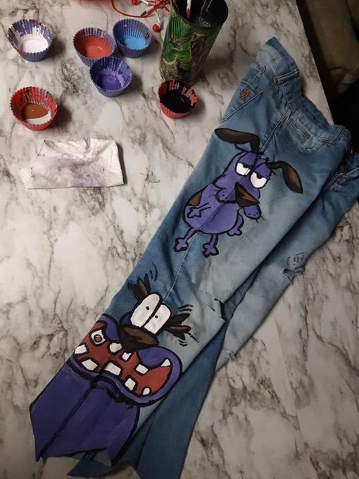 custom jeans i did https://t.co/8I5syZfJoN