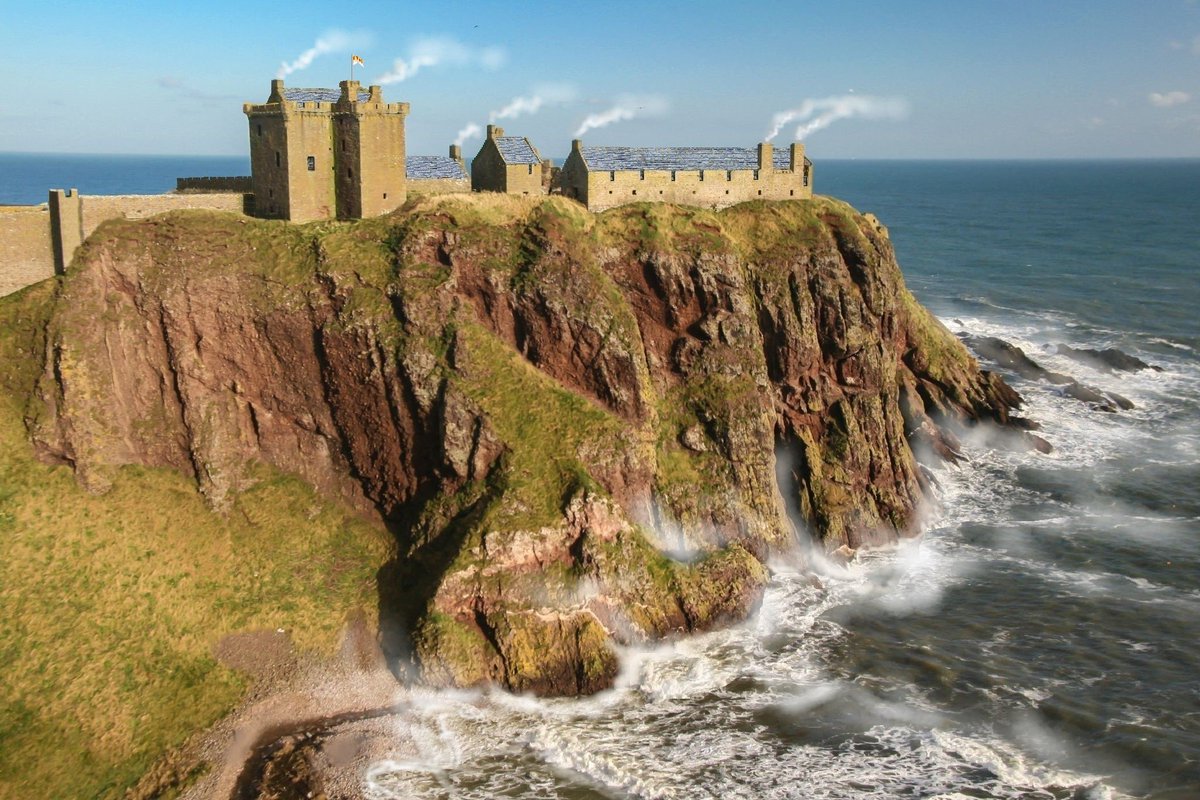 andrewsp2009's tweet photo. Dunnottar Castle reconstruction suggestions. A Keith stronghold. Site burnt by William Wallace. #DunnottarCastle #ClanKeith https://t.co/7BdrmZk3M2