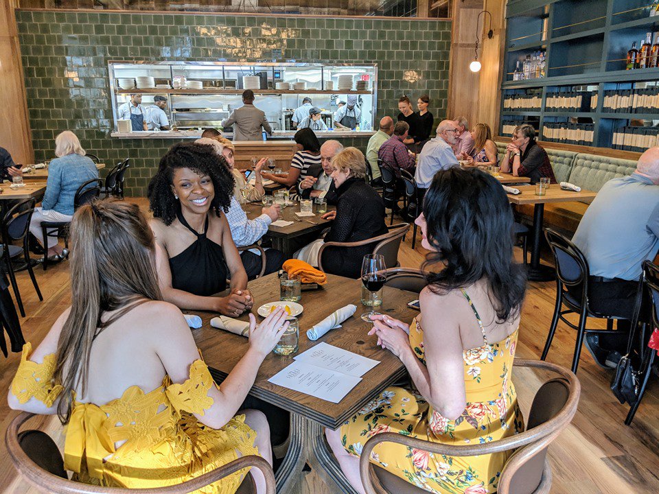 autumnatlanta's tweet photo. The Select Restaurant & Bar in Sandy Springs is now open! #ATL #atlanta #atlantarestaurants #sandysprings #sandyspringsdining #selectrestaurant #atlantadining #bestofsandysprings @CitySprings
Details on Simply Amazing Living:
https://t.co/PUzI5IeF65 https://t.co/2shR1blomK
