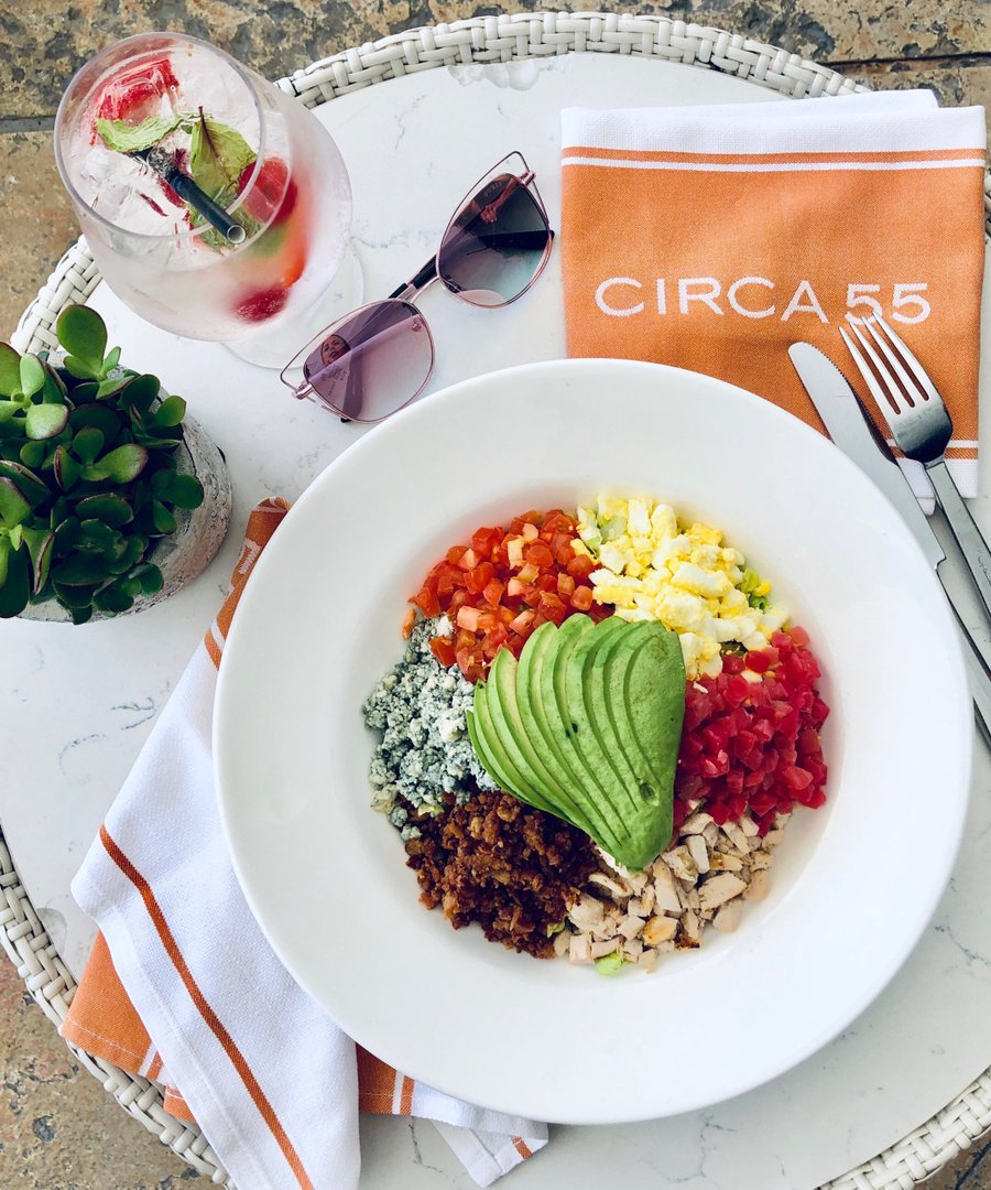 beverlyhilton's tweet photo. Try our signature drinks and speciality salads..in that order. #circa55 #beverlyhilton https://t.co/FRZMbYKcCE
