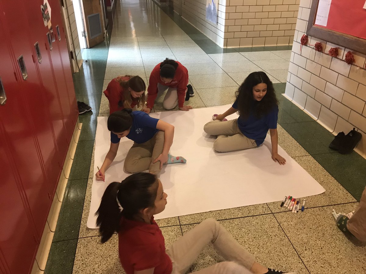 DHelmEDU's tweet image. The best way to learn about World Exploration (in my mind) is to have your kids recreate the world!  Maps. Trade. People. And a lot of learning/fun!!  #aplusstudents #sketchnotes