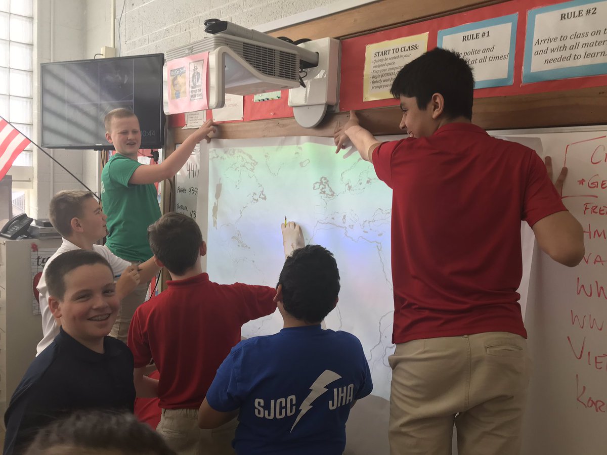 DHelmEDU's tweet image. The best way to learn about World Exploration (in my mind) is to have your kids recreate the world!  Maps. Trade. People. And a lot of learning/fun!!  #aplusstudents #sketchnotes