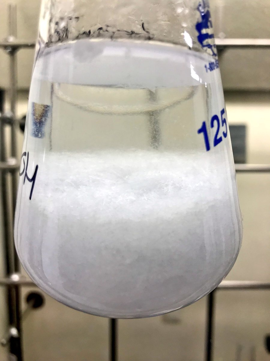 HunterLabNU's tweet image. One of the hazards of being a new lab, it’s hard to crystallize stuff in brand new clean glassware. Once you scratch it all up, however, you get beautiful, fluffy, recrystallized electrolyte! #recrystallization #newglassware #RealTimeChem