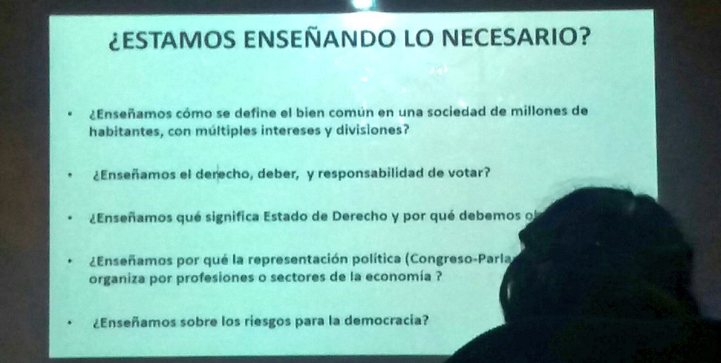SubDirecAcaSCU's tweet photo. #Formacionciudadana área de Aprendizaje Transversal🎯🎯 Tibio Abordaje de las asignaturas... Necesario y urgente abordar... pero abordar📚📚📚 @santacruzdeunco   @Mineduc @EscFormacionEc @agenciaeduca https://t.co/APiuPJlUTY