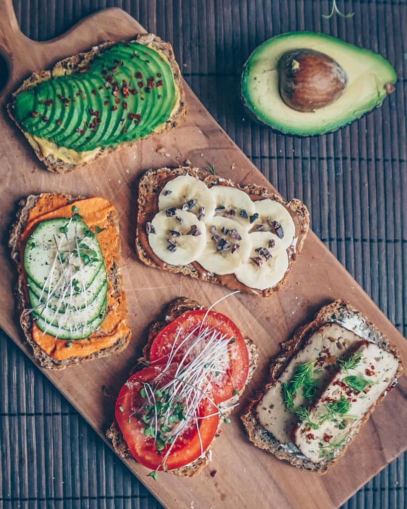 encorefit's tweet image. food-without-regrets:

  Protein bread in the baking. Jump on my blog if you wanna join 🙌. And if you have any questions about the ingredients, just shoot me a message. 

I’ll link you the recipe in my Story too ❤️

#breadbaking #proteinbread #gesund… bit.ly/2Q8qgrH