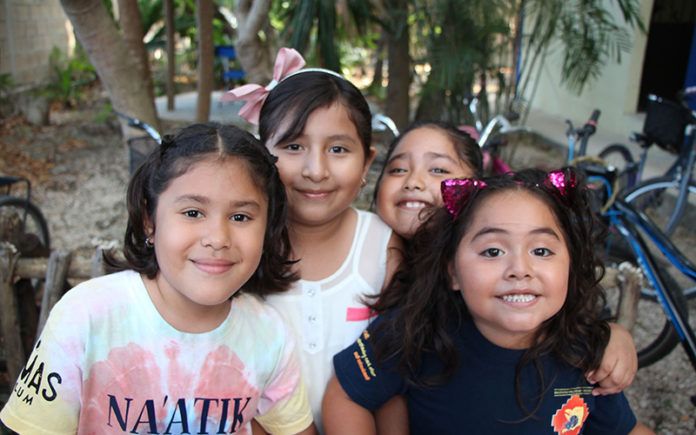 kindtraveler's tweet photo. "Na’atik Language and Culture Institute + Kind Traveler have tremendous potential for positive global impact." Read more about how you can #TravelKindly + be a part of the impact ⇢ https://t.co/B2Nl8W5nPD ✏️: @yucatanexpat 

Featuring : @NaatikMexico, @travelkindly, @cathagray https://t.co/9NkTPmgztd