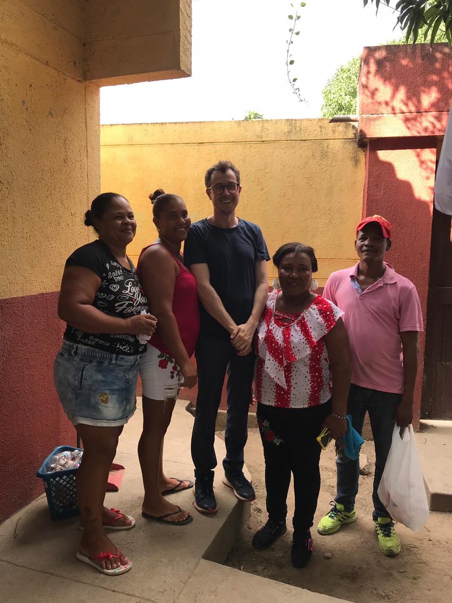 UKinColombia's tweet photo. #UKInMagdalena | Visitamos Aracataca y acompañamos un taller de @policiacolombia @unipep con la comunidad para empoderarla en temas de seguridad y convivencia. #UKColForPeace #TodosSUMAmos https://t.co/F0l5nbsI4p