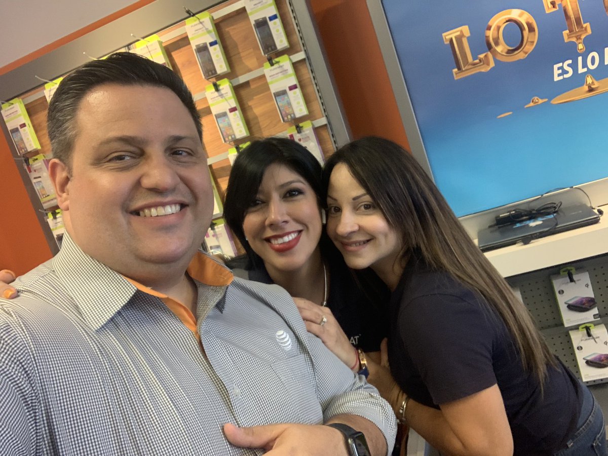 monsport's tweet photo. #ARIgniteVideo takeover!! My Wireless Plaza del Parque Bayamon! @rexteamprusvi #BayamonKiosks🔥🔥🔥🔥 https://t.co/PiqHCbbEYg