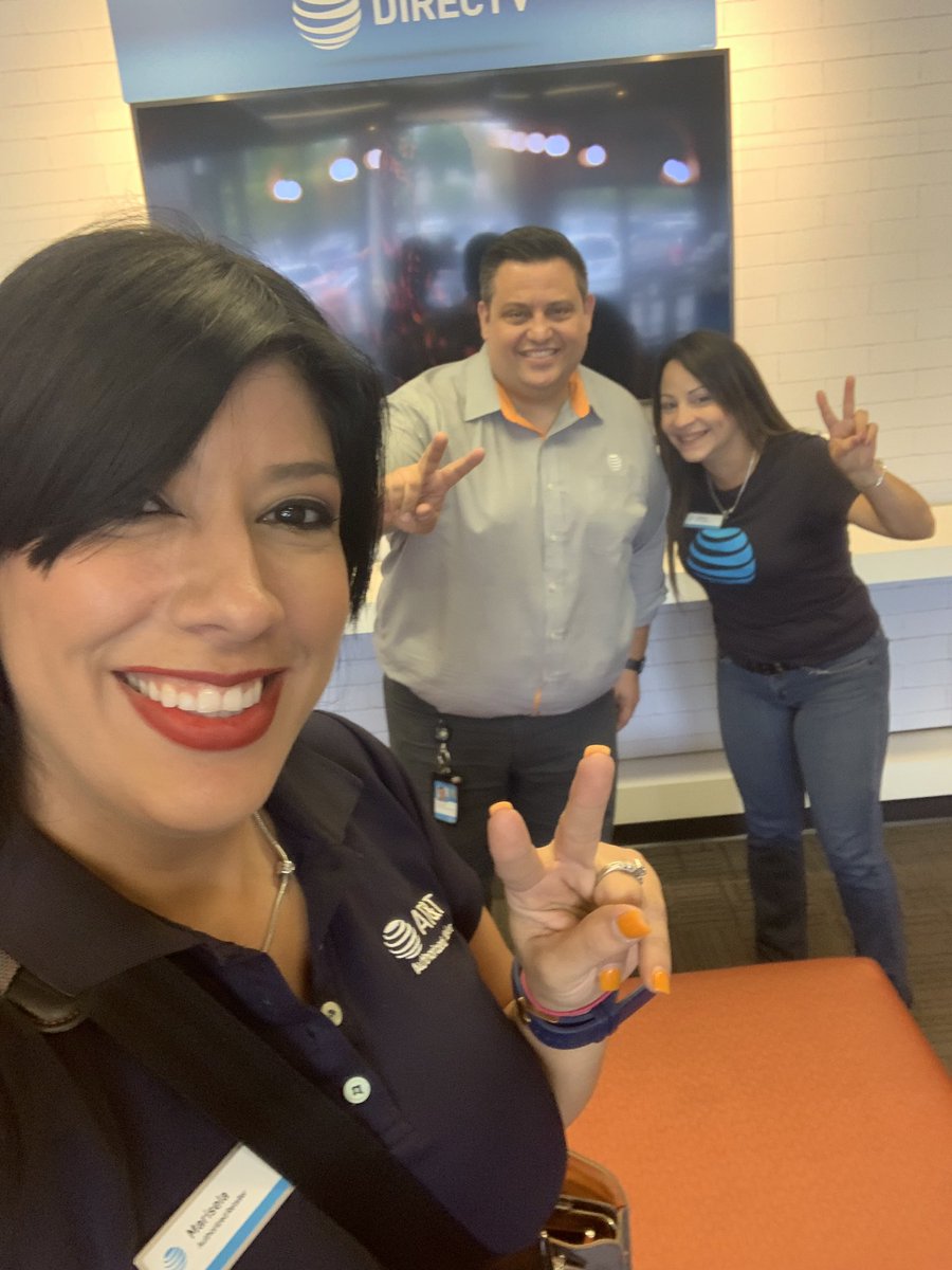 monsport's tweet photo. #ARIgniteVideo takeover!! My Wireless Plaza del Parque Bayamon! @rexteamprusvi #BayamonKiosks🔥🔥🔥🔥 https://t.co/PiqHCbbEYg