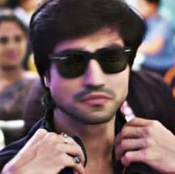 alqandi_rowa's tweet photo. Happy birthday 🎂🎁🎉👑 @ChopdaHarshad may God bless you and be happy always https://t.co/Vv1j1HWNFT