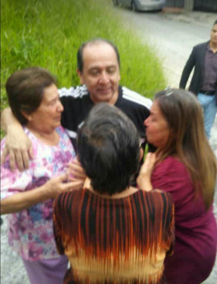 hsorjuanaines's tweet photo. Salieron en libertad trabajadores del Hospital Sor Juana Inés de La Cruz. Los datalles, en el siguiente enlace: https://t.co/ttBnop2SyD https://t.co/b0r8H5HQJj