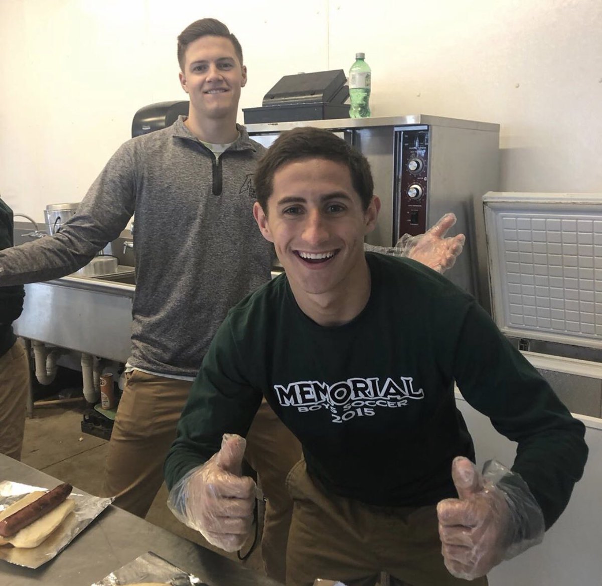 cole4gov1's tweet photo. Today Cole helped out at the annual Memorial Brat fest! All proceeds go to the Bruce Dahmen scholarship! Check out our insta @cole4wisco for more! https://t.co/qWHTDrKq01