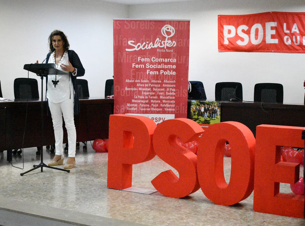 pspvprovalencia's tweet photo. 💬 @mercaballero2 en Meliana:

"Cierto es que el @PSOE es un partido dialogante que aboga por el consenso pero necesitamos más peso político porque queremos liderar para marcar la línea a seguir. Con nosotros, quienes ganan son los ciudadan@s".

#SiempreHaciaDelante https://t.co/HXUdM5X1aW
