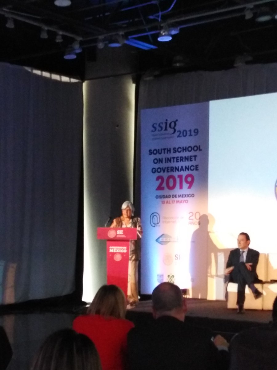 ciapemnacional's tweet image. Clausura de actividades | Tecnologías Disruptiva y Transformación Digital | South School on Internet Governance 2019 #SSIG2019 | Día de Internet 2019 #DDI2019

Viernes 17 de mayo de 2019
@SE_mx @Asoc_InternetMX @SSIGLAC
Sigue en vivo la transmisión aquí: gobernanza.aimx.mx