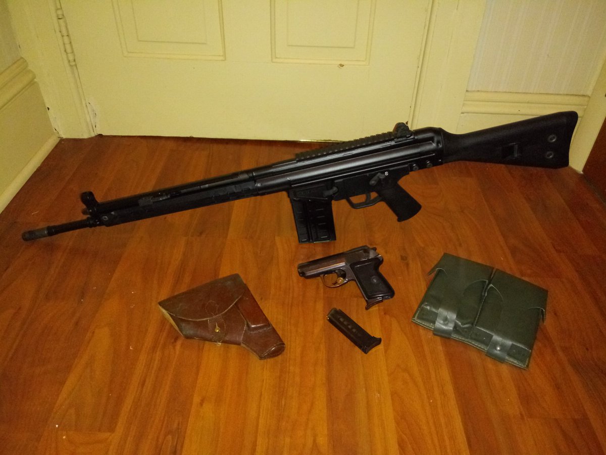 realVGHistorian's tweet photo. Thought Id share my Cold War (kinda) firearms.
C308 Battle Rifle - Copy of HKs G3
Polish P64 Makarov on bottom
#Gunsarecool
#history https://t.co/FGwtOHP8Ex