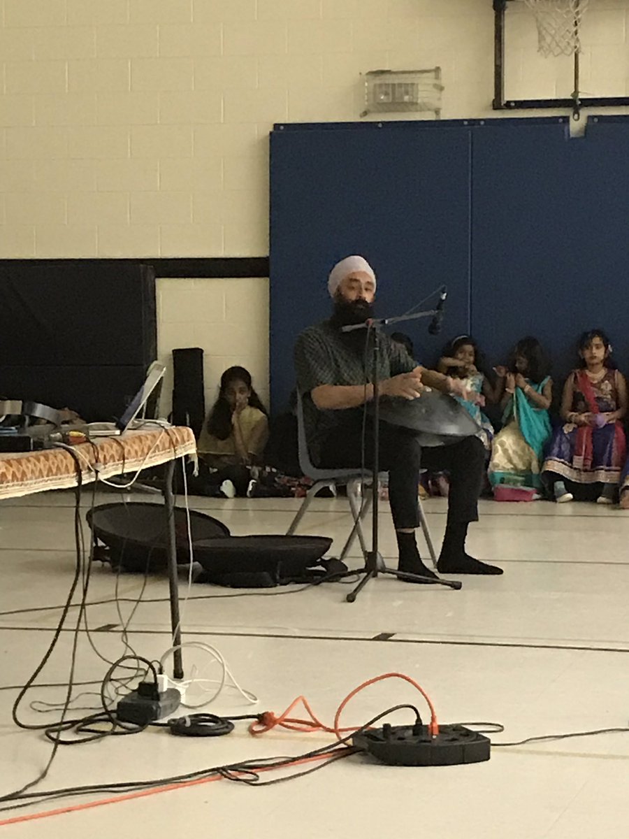 Learning the language of the Tabla known as the talking drum @soniclenz Love the relationship between call and respond. Thank you Gurpreet! #AsianHeritageMonth #SouthAsianHeritageMonth <a href="/faircloughps/">Ellen Fairclough PS</a>