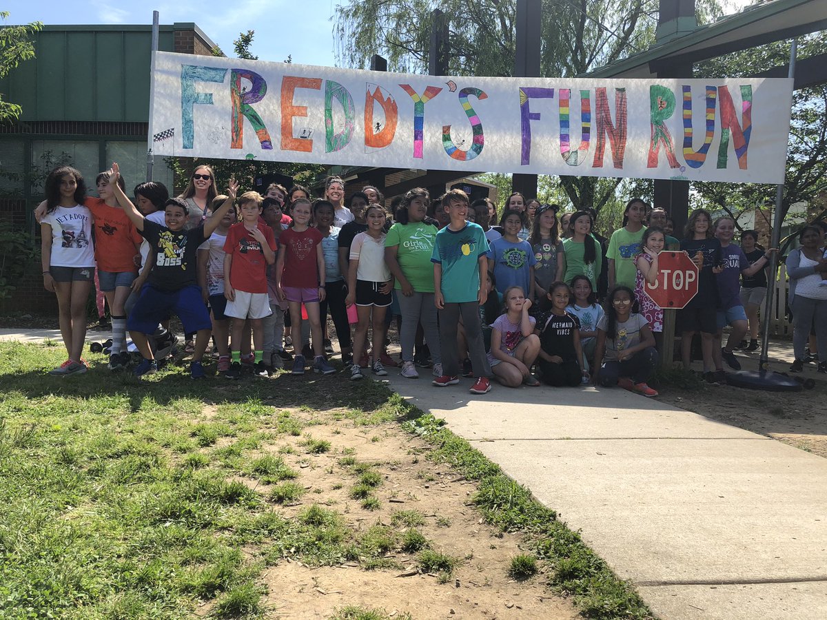 #5thgraders #boysonthemove #girlsontherun did an amazing job today for #Freddysfunrun @davitt45 @MsPerrysclass1 @MsOlsons_Class @CampbellAPS