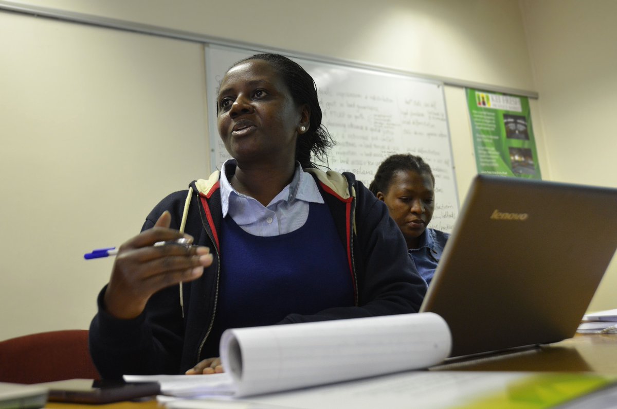 PLAASuwc's tweet photo. On Day 5 of our #YARA Theory Training Workshop on the #AgrarianQuestion in #Africa, participants engaged in 3 debates.
Debate 1: Political economy vs mainstream economics, facilitated by Prof Kojo Amanor @UnivofGhana
#YoungResearchers #Agriculture #PoliticalEconomy @FutureAgrics https://t.co/WwVg6mRIoP