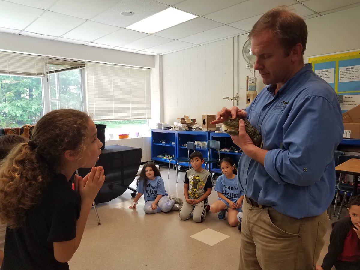violasecond's tweet photo. @ViolaAchieves A few more pictures from our wonderful afternoon with Animal Embassy! https://t.co/Y8dqLmJ92H