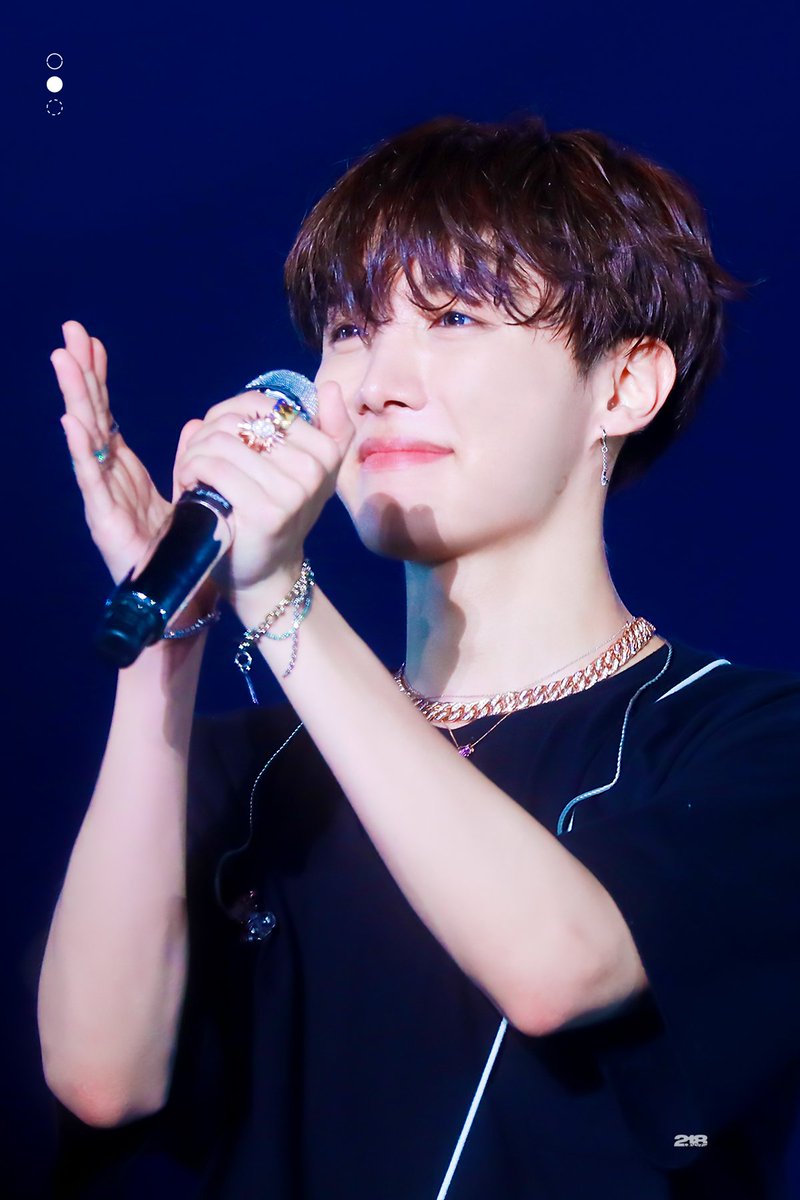 190321 LYS in HONGKONG

☺️👏❤️

#제이홉 #호석 #ホソク
#jhope #BTS <a href="/BTS_twt/">방탄소년단</a>