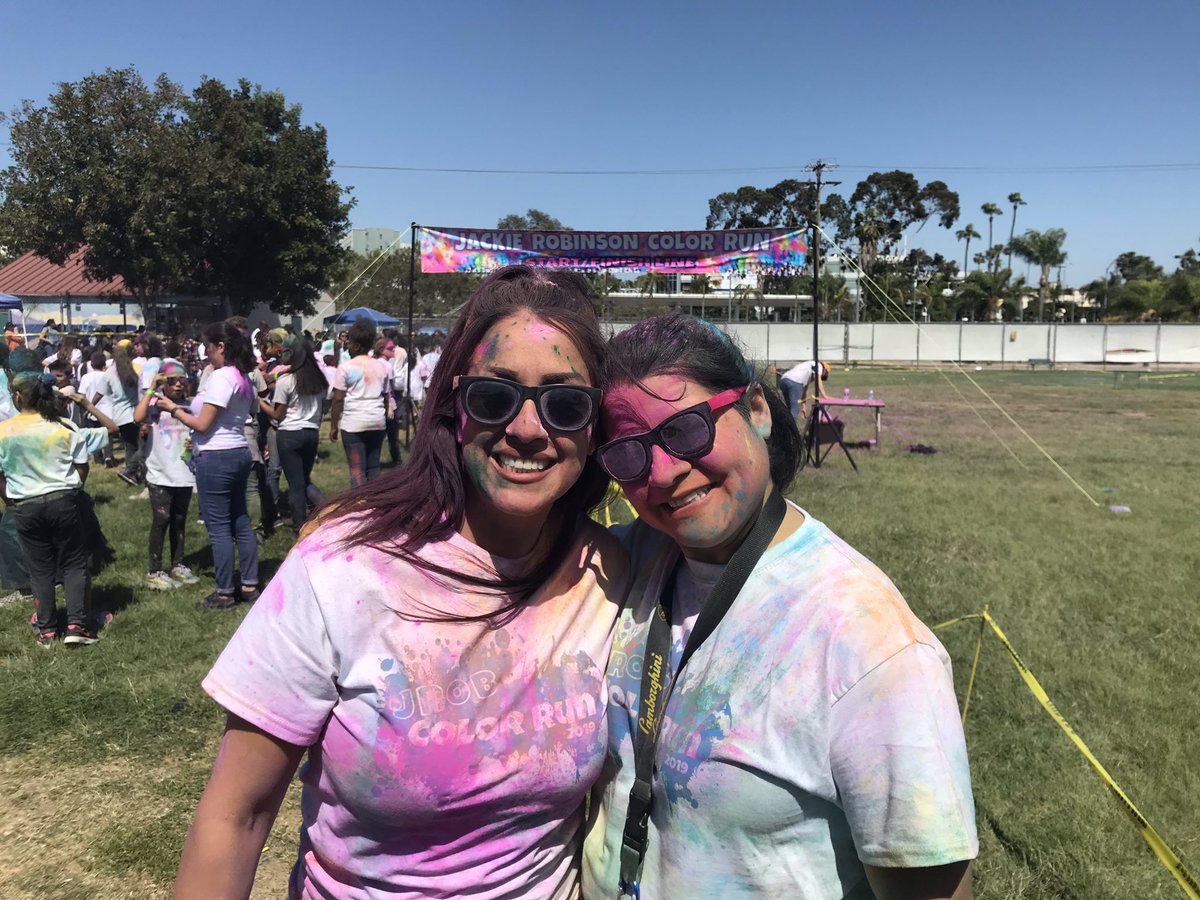 paulajboys's tweet photo. JROB’s 1st Annual Color Run was sooooo much fun! #buildingcommunity #180daysofwhy #ProudToBeLBUSD https://t.co/ecFnXdNku2