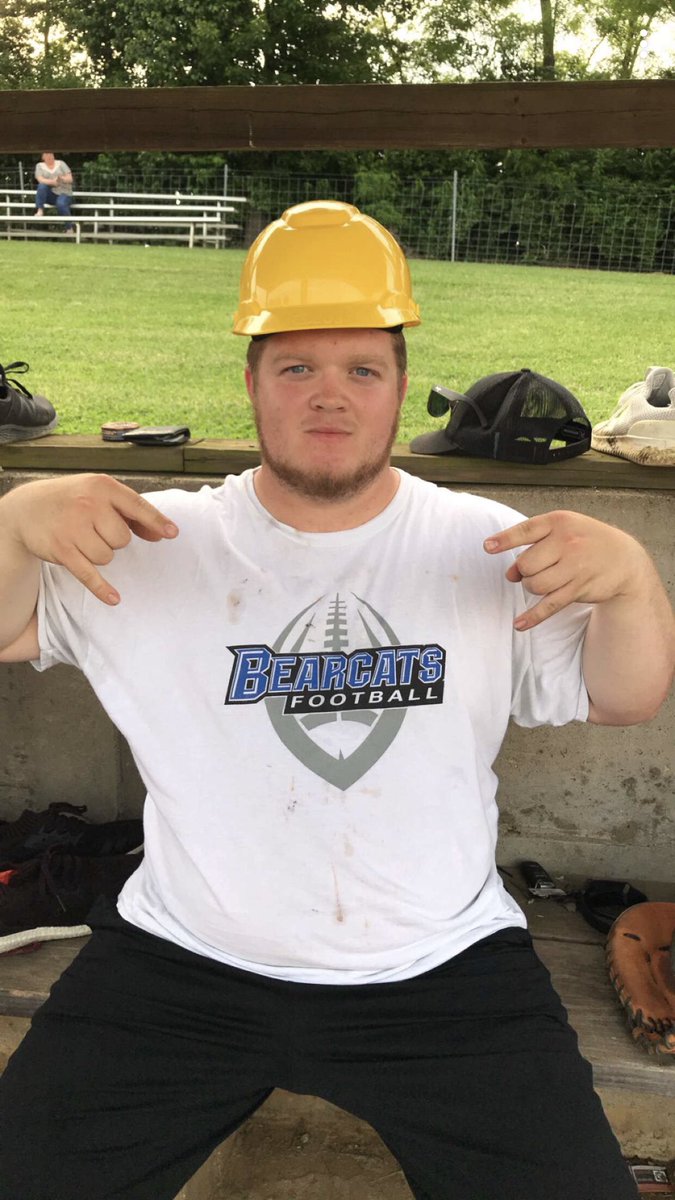 Jumbo Catlett had a no hitter through the first inning, striking out 2, giving up only 5 hits and 2 runs. Then added on with a triple, 2 walks, and 2 rbi’s. Player of the Game