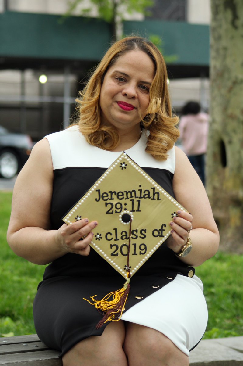 today my mom graduated with her Bachelors in Social Work 👩🏼‍🎓 This is the hardest working woman I know. From pulling all nighters, working full time, and taking care of the family she did it. It was an honor to be able to photograph this moment #MSWLoading #TwoDegreesHotter