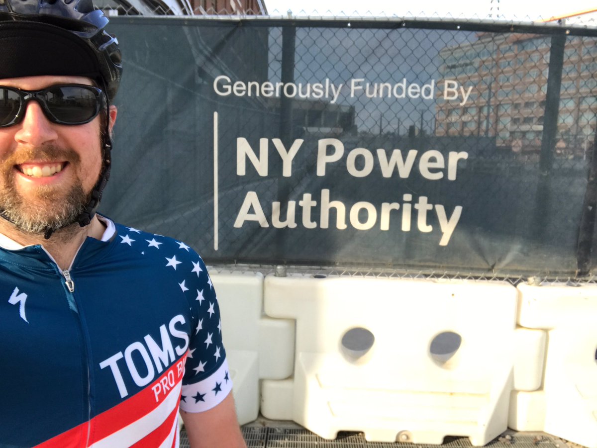 LielleBerman's tweet photo. For the third year in a row, one valiant NYPA engineer has made an epic bike trip in honor of Green Your Commute Dayβ 80 miles round trip!! Here he is making a pit stop #canalsidebuffalo. Dan, we salute you! #gycd19 @NYPAenergy #commitment #inspiration @BufWaterfront https://t.co/bMwNxU25F5