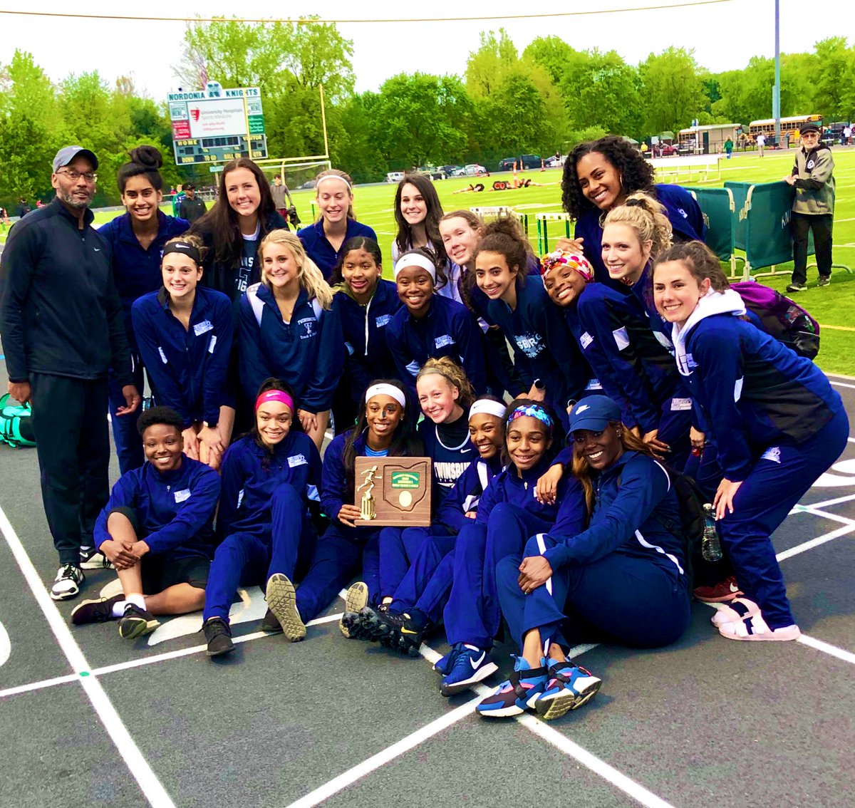 PinckneyMiss's tweet photo. Wonderful performances from ALL of our athletes this week! Lots of records broken: personal, school, stadium, and district. Congrats to our girls the District Champs!!! 🏆 #NEXTUPREGIONALS https://t.co/ZYPOp76ip3