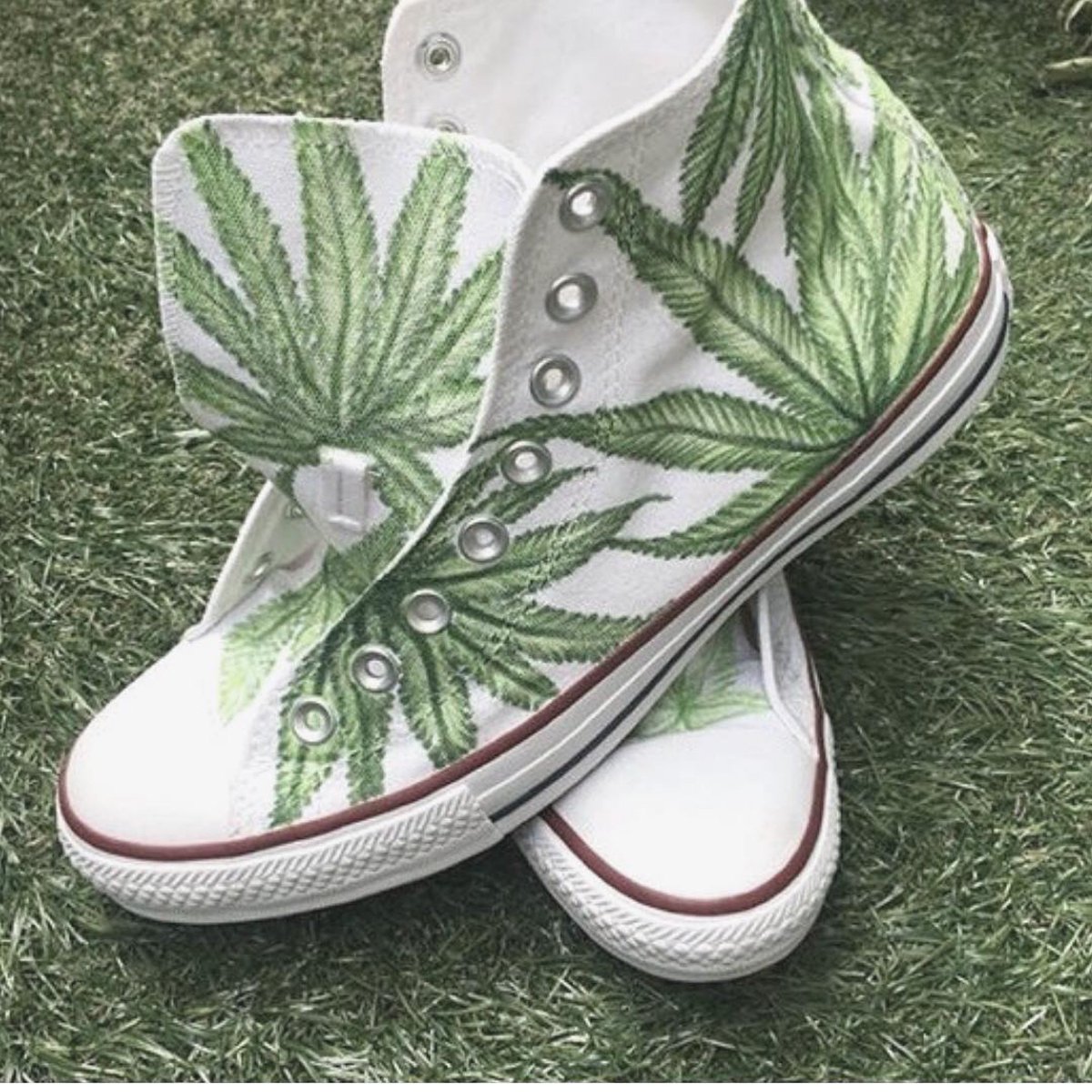 hemptivas's tweet photo. HIGH- topsππΏπΏπΏ Tag someone whoβd rock theseππ½
.
Repost @mycannabismerch
π·@nesas_cbd #hemp #hempoil #hemplife
#cannabiscommunity #cannagrow #cannabisclothing #cannabisculture #cbdhealth #cannabisindustry #mmj #cbdmovement #cbdoil #cbdflowers #cbdcommunity #hemptivas https://t.co/ayAsXx6rmL