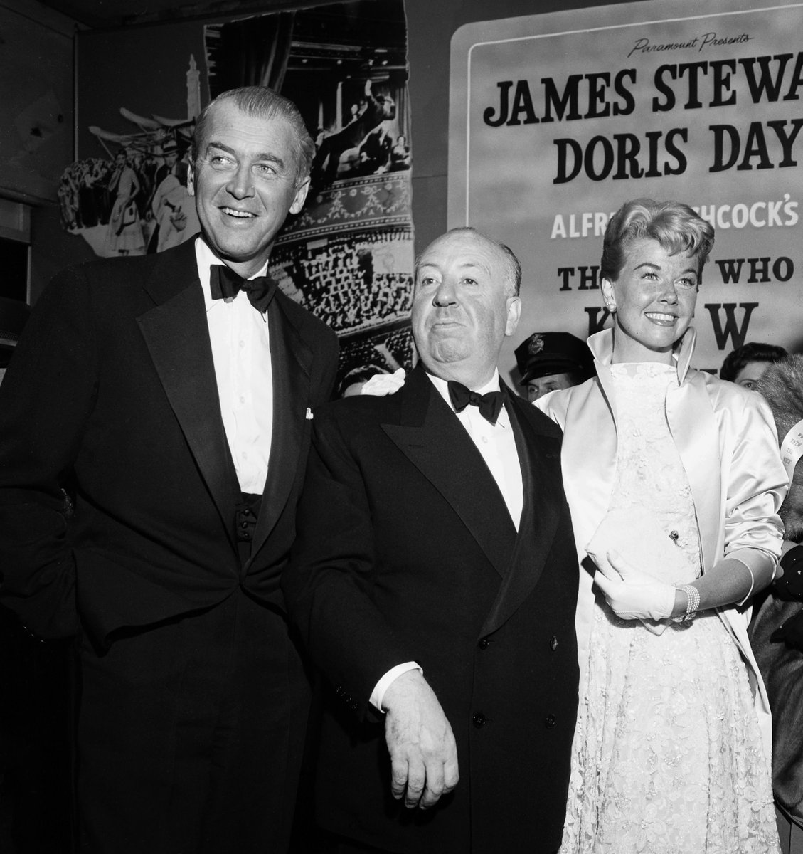 HerrmannMovie's tweet photo. Doris Day with Alfred Hitchcock and James Stewart at the premiere of THE MAN WHO KNEW TOO MUCH (1956). https://t.co/dPlRyOddbf