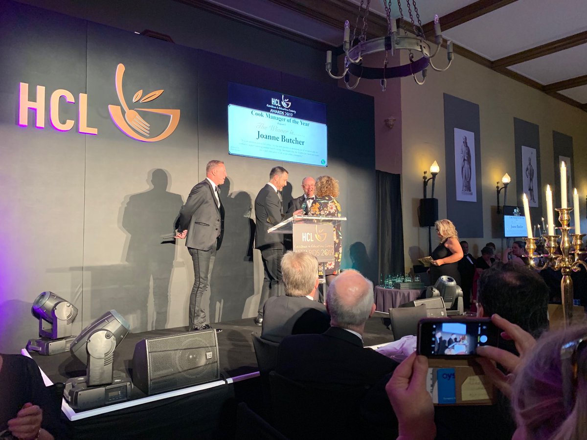 shaydavefall's tweet photo. Well done Joanne @BusheyOxheyInfs #HCLawards https://t.co/DeSjHqrfMr