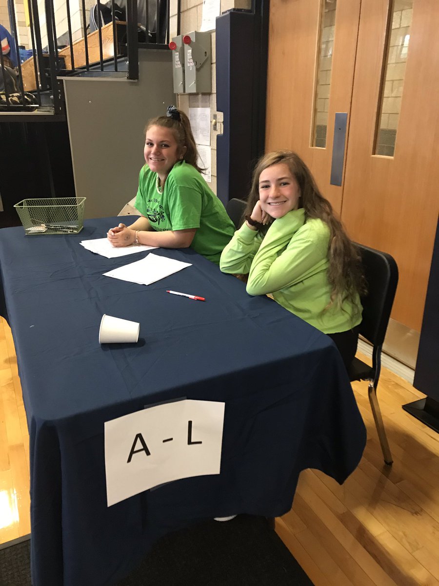 NoyesMs's tweet photo. Amazing Creadit for Life Fair! An eye opening experience for all our graduates to be! 
#classof2020
#success https://t.co/IgHMuhduuV