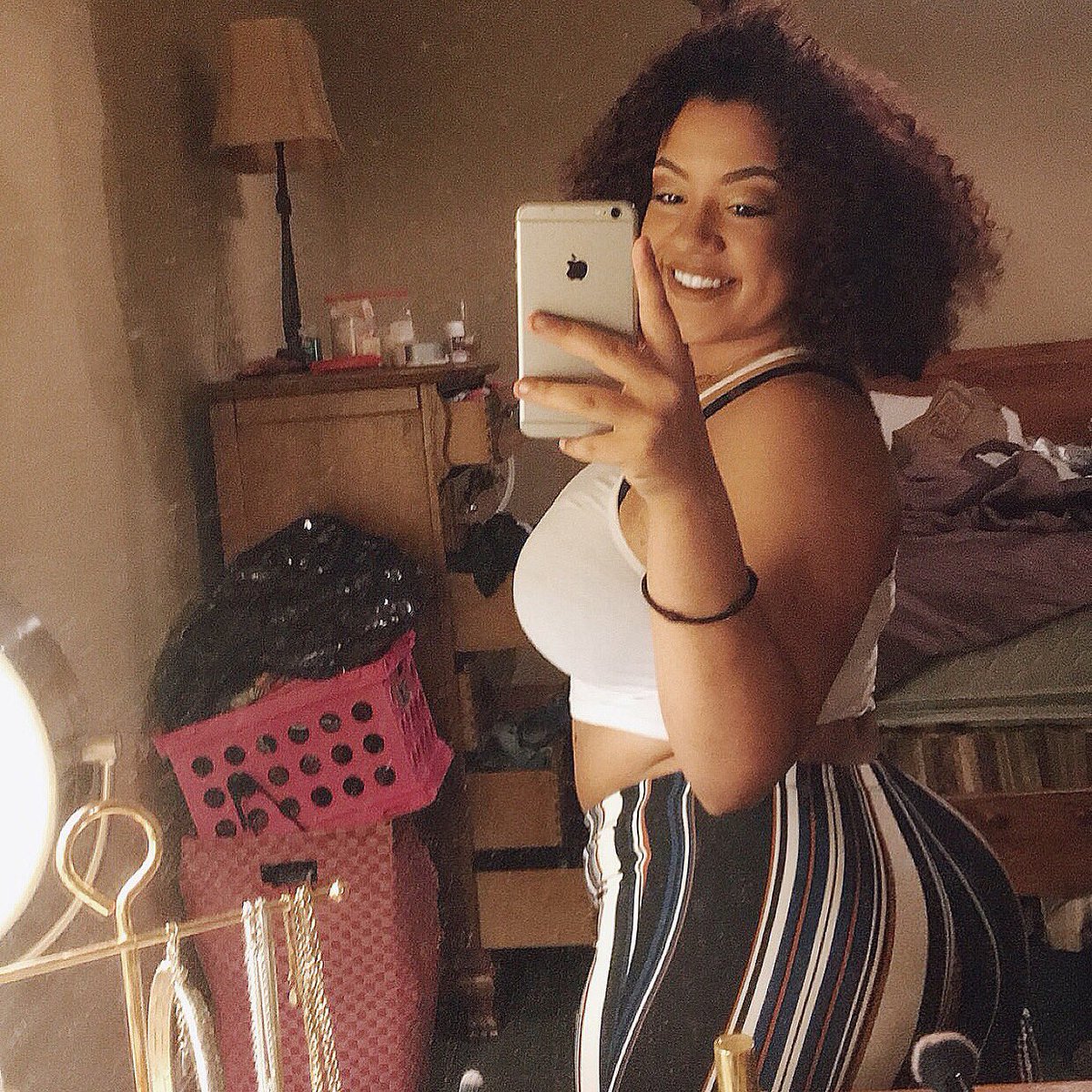 babieechieff_'s tweet photo. Bad bitch, make em nervous.🤪 https://t.co/7nao7t4jmU
