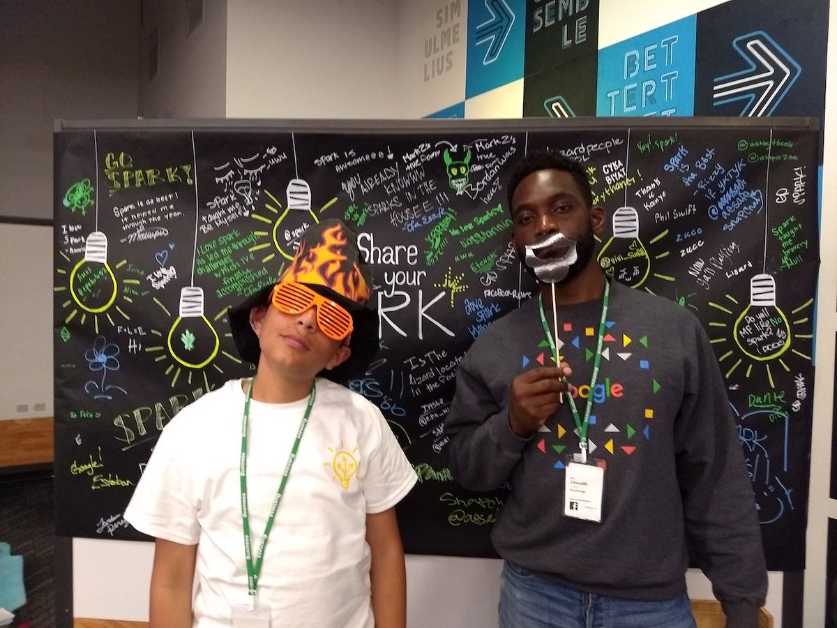 SparkProgram's tweet image. This week Spark in the Bay Area celebrated the end of their 2018-19 program year with Share Your Spark.  Students were able to present their semester-long projects and have some fun with their mentors in the process! #ShareYourSpark19 #FridayFeels #ThePossibilityMovement