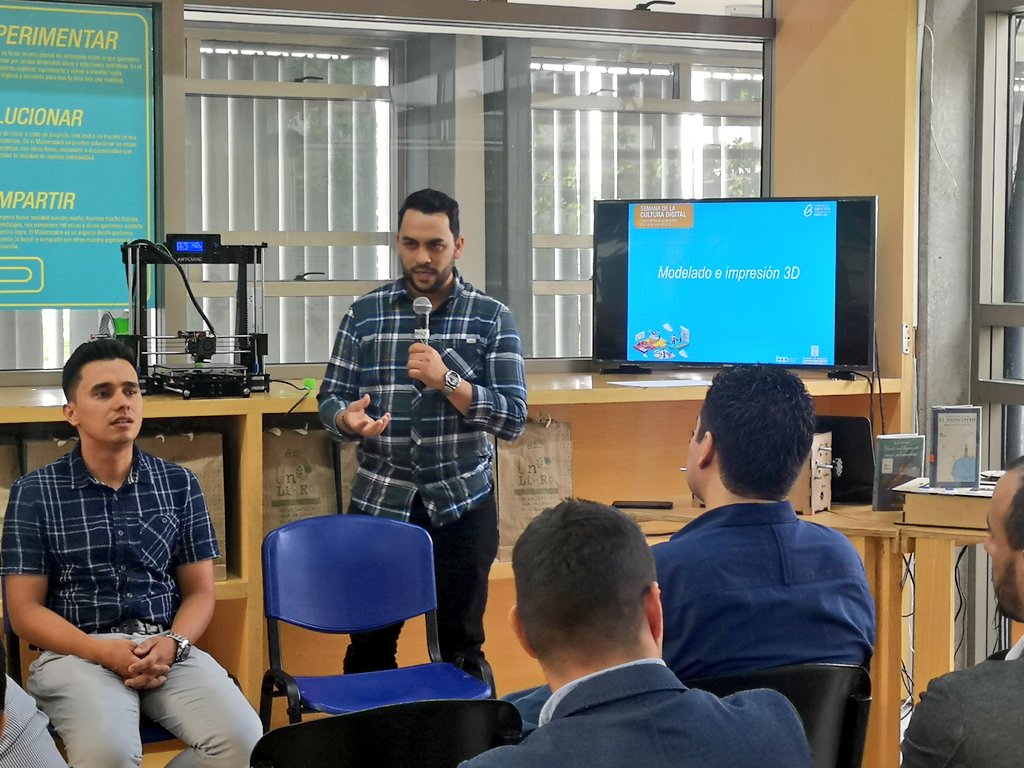 Sistema Bibliotecas - Alcaldía de Medellín tweet media