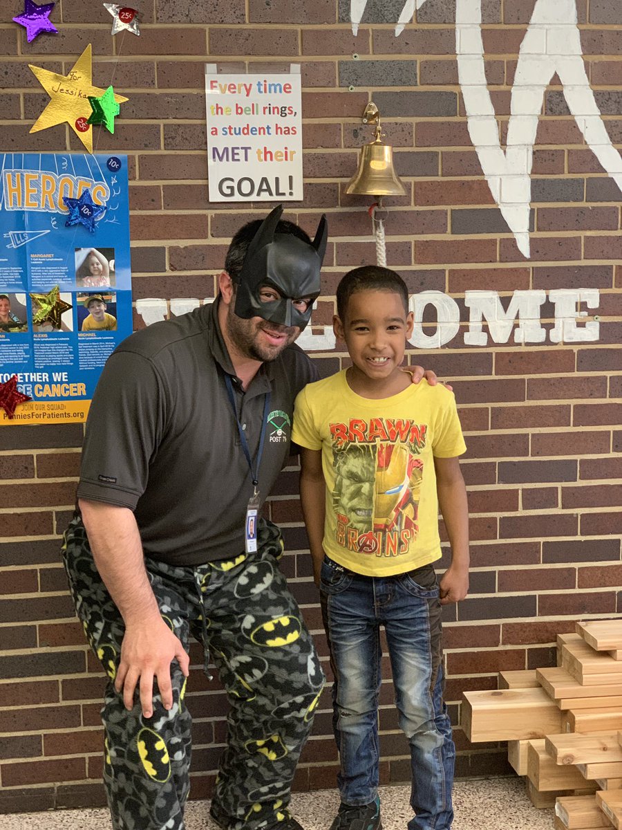 Mermaid2Teach's tweet photo. When a student specifically asks for @MrBergeron888 to come ring the #goalbell he couldn’t say no! #watchUSsoar #HeIsBatman #2ndGrSuccess https://t.co/LJnyBhkj1e