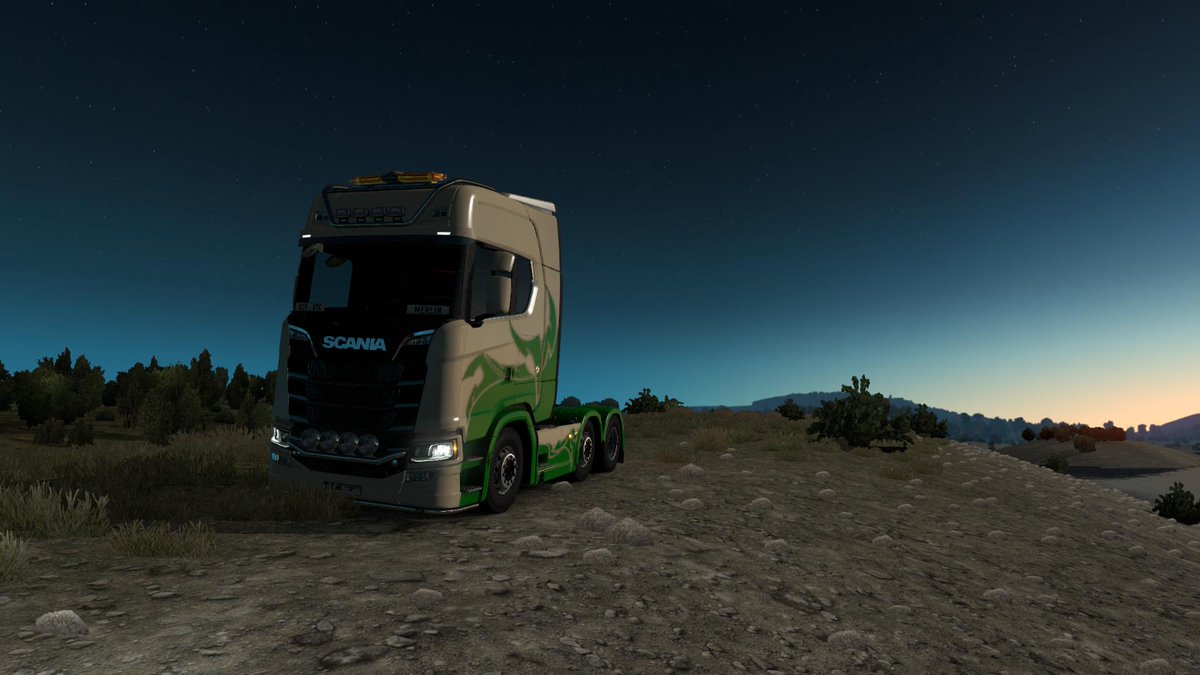 VangardVTC's tweet photo. I've been driving around the map with some jobs over the last week, trying different angles and places for pictures too. #SCFDriver #SugarCreekFarmsVTC #ScaniaTruck #ETS2 https://t.co/pGUhOeQOGf