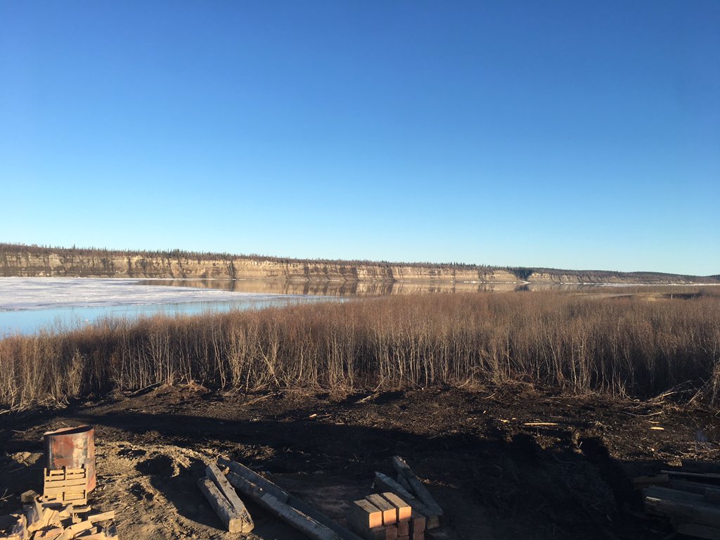 The #MackenzieRiver is getting ready too #breakup while we get the #MVLouisCardinal ready for the 2019 season. @SetlonoyegheeLn @tvnatasha @a_brauweiler @katezuray #Northof60Boyz